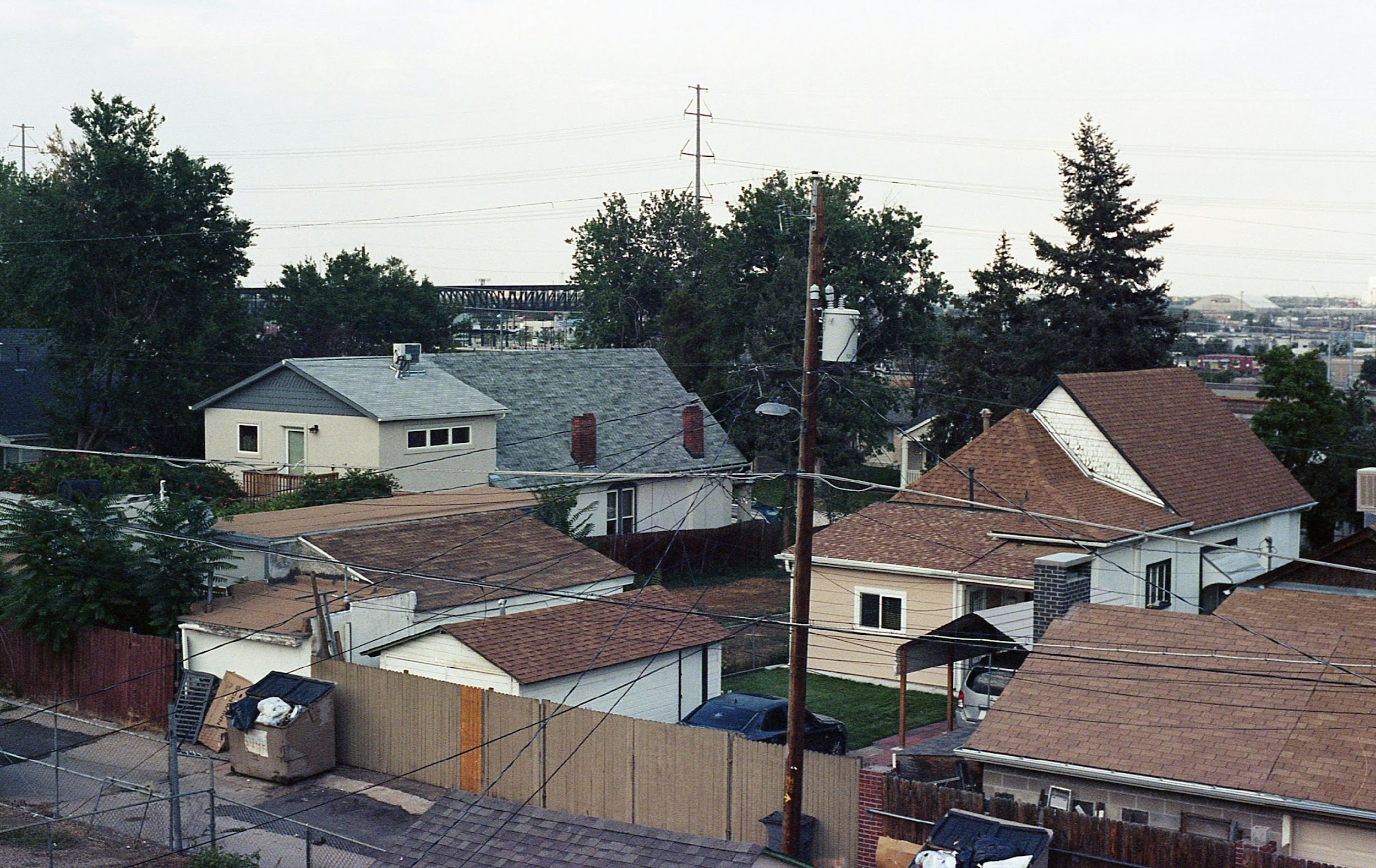 Suburban homes in daylight with clear weather